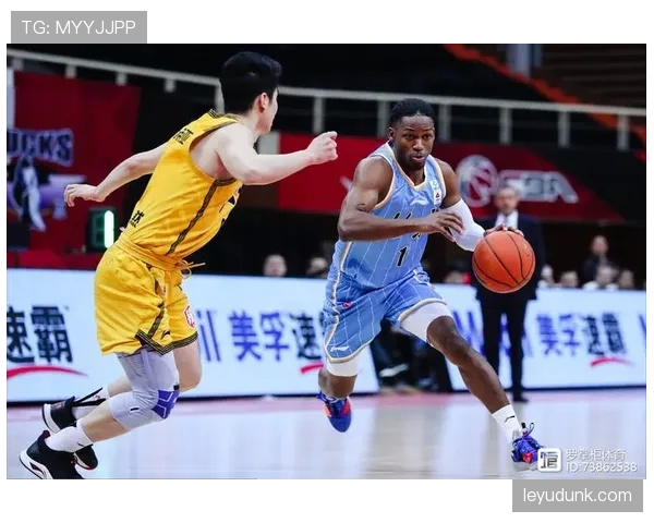 奥斯汀·里夫斯突破创造多次得分机会效率超两年前提升明显
